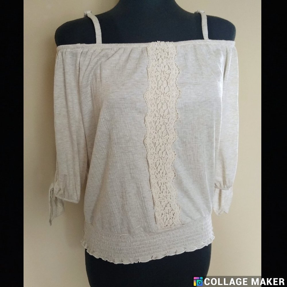 Rue 21 Beige Cold Shoulder Knit Peasant Blouse Juniors M